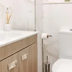 Aquilla's Alfama By Mycelia Apartament
